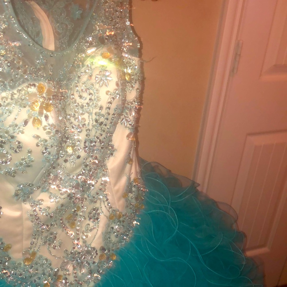 Perfect  Quinceañera dress with sequins